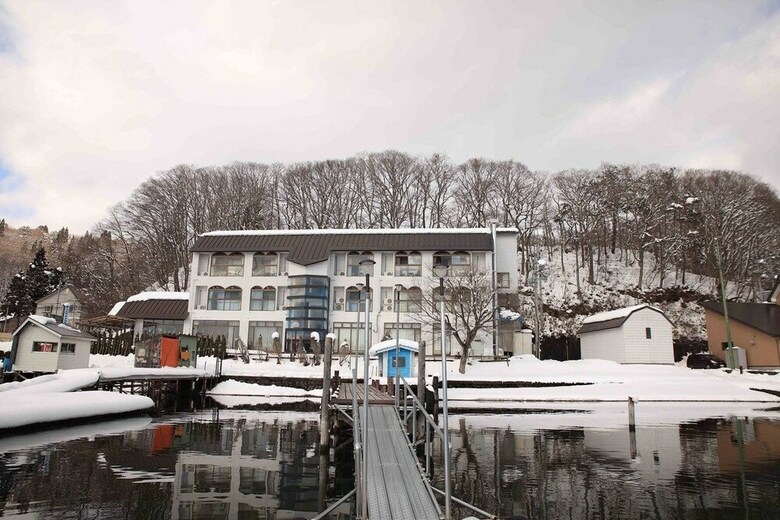 Hotel Nojiri Lake Resort