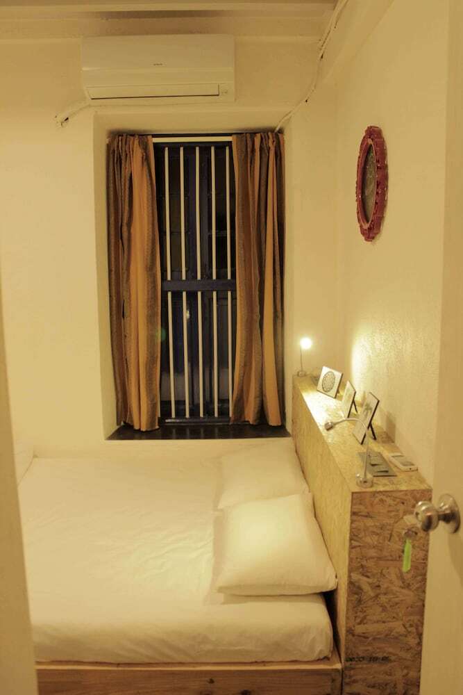 Hostal Horn Ok Please Hostel