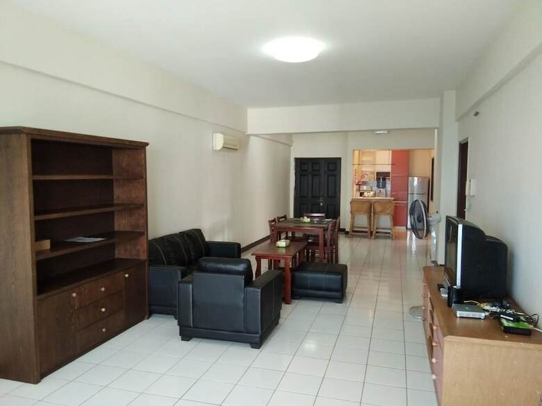 Likas Deluxe 3 Bedroom Apartment