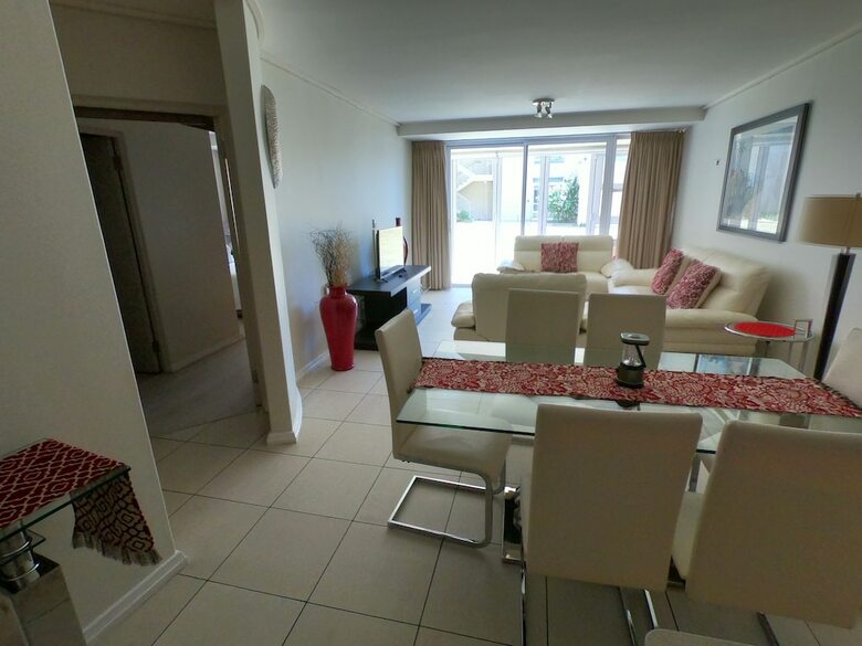 Lagoon Beach Hotel Apartments