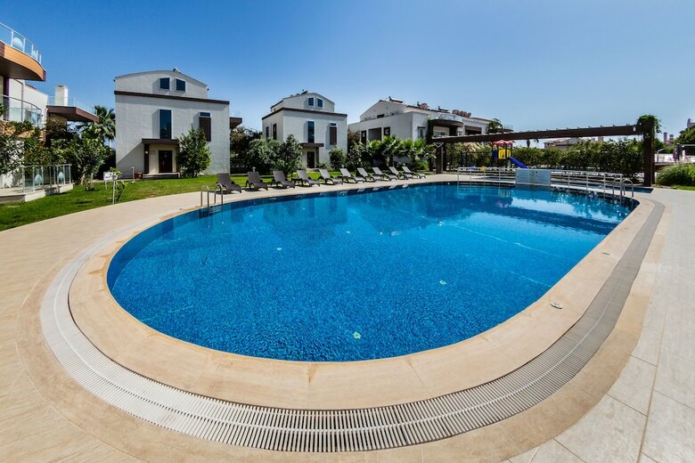 Hotel Pasham Beach Villa & Residence