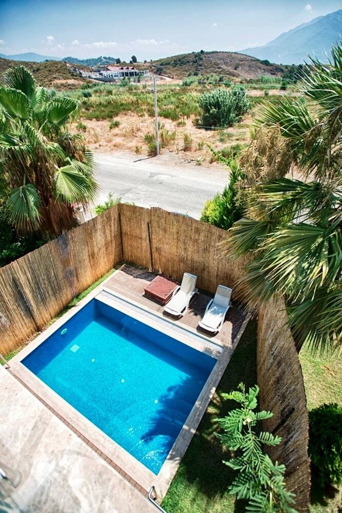 Hotel Pasham Beach Villa & Residence