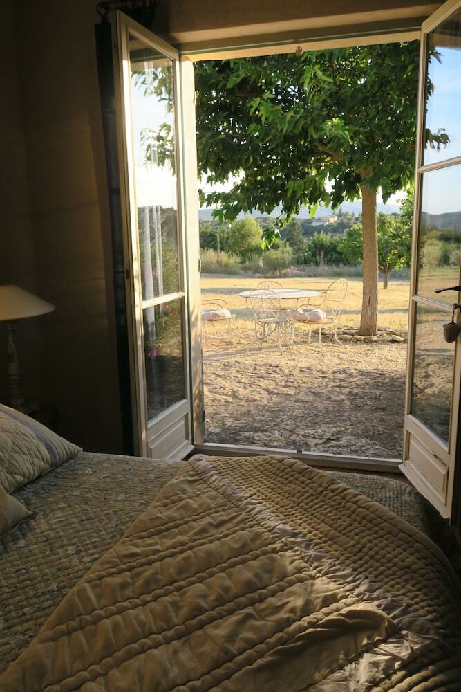 Le Clos D'estellan - Gites