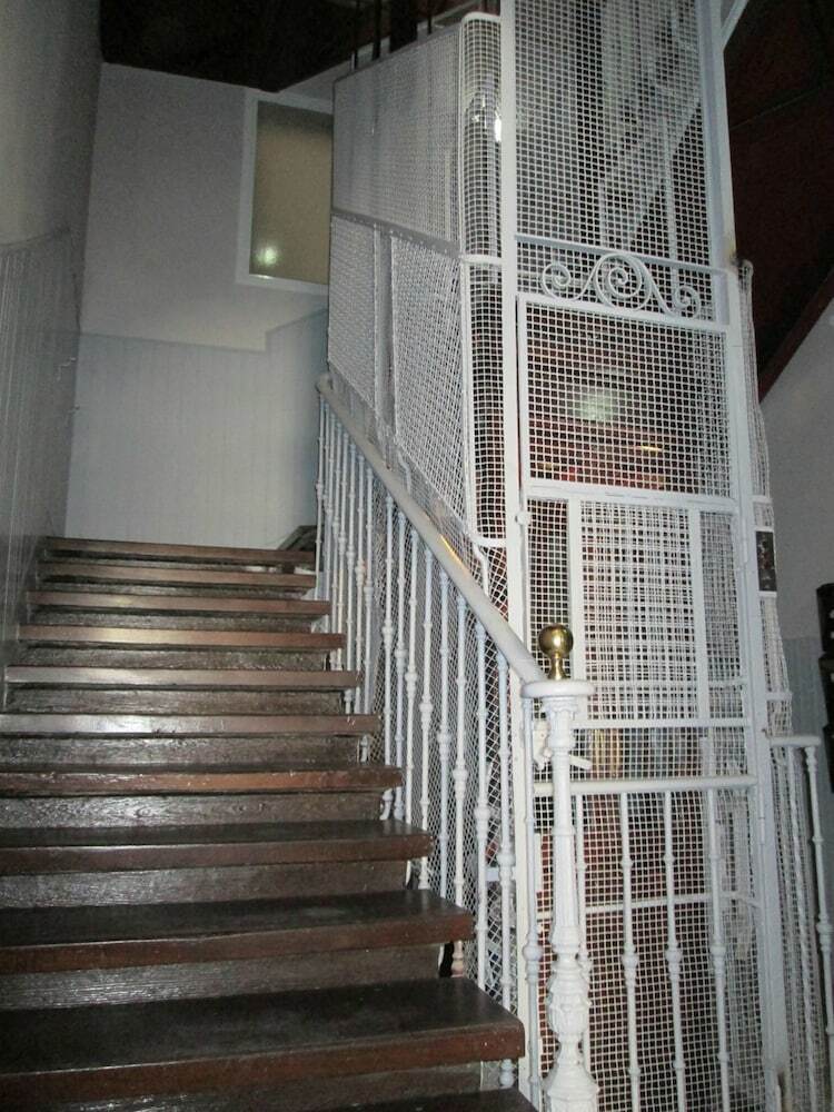 Apartamentos El Retiro de Los Madrazo