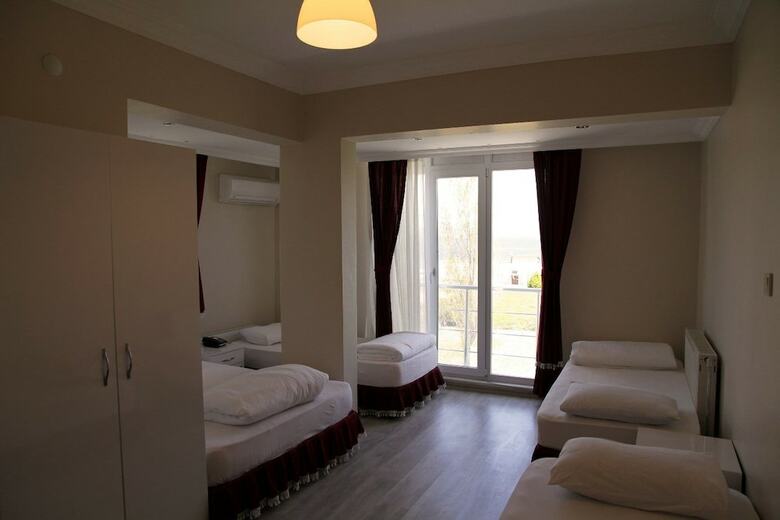 Boss II Hotel