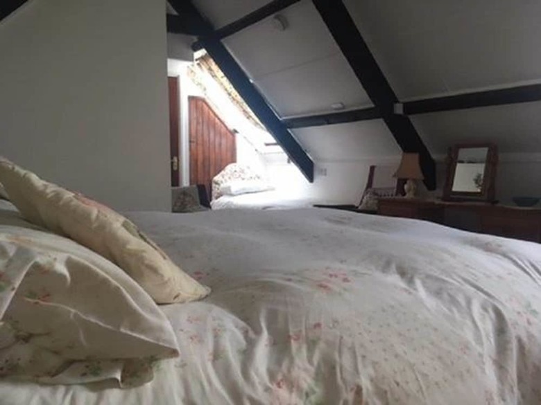 Bed & Breakfast Tidal Court