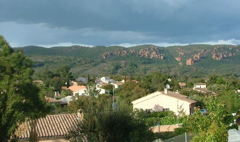 Les Parasols D'argens