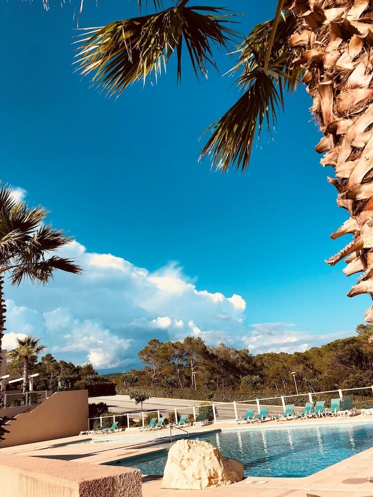 Les Parasols D'argens