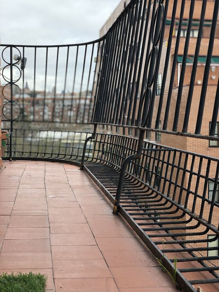 Apartamentos El Mirador de Madrid R�o