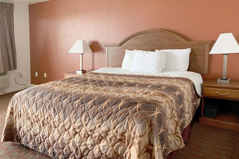 Motel Hotel Pearsall Louise Ln & I-35