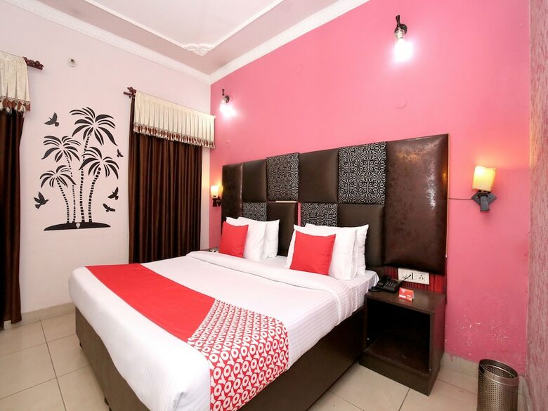 Oyo 1357 Hotel Midland