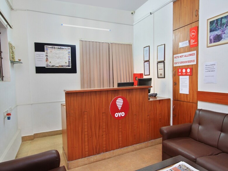 Oyo 1356 Hotel Gokulam Compact