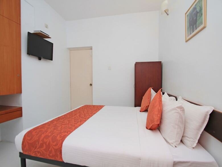 Oyo 1356 Hotel Gokulam Compact
