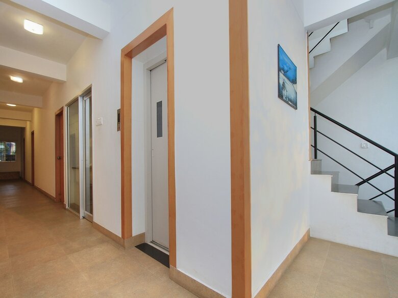 Oyo 1356 Hotel Gokulam Compact