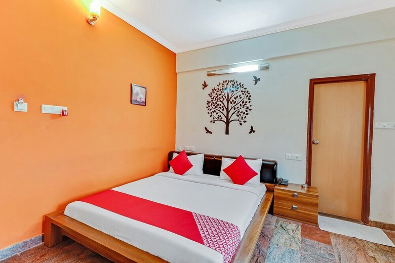 Oyo 451 Hotel Goyal Residency