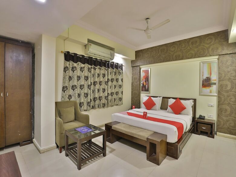 Oyo 1341 Hotel Royal Inn