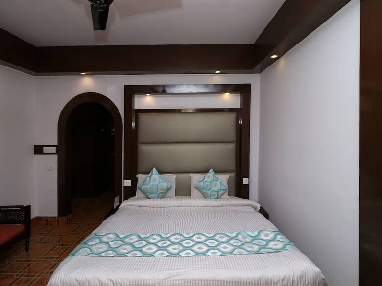 Oyo 1467 Hotel Hill Queen