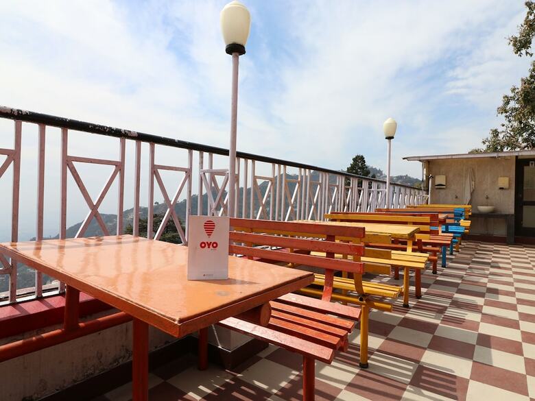 Oyo 1467 Hotel Hill Queen