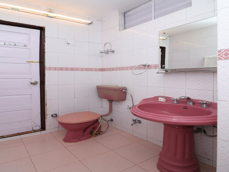 Oyo 1467 Hotel Hill Queen
