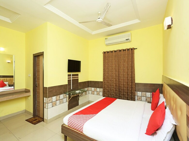 Oyo 4939 Hotel Highway Inn