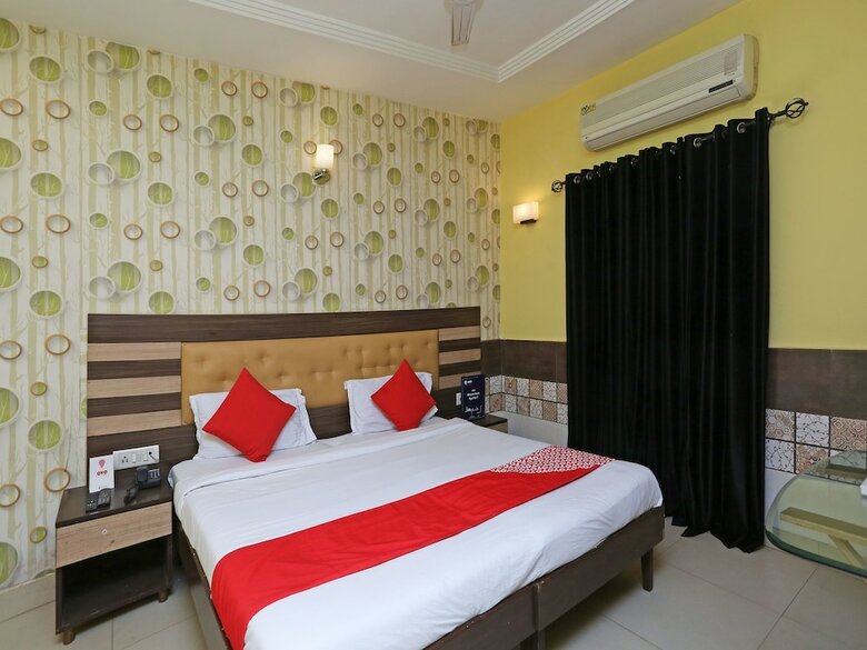 Oyo 4939 Hotel Highway Inn