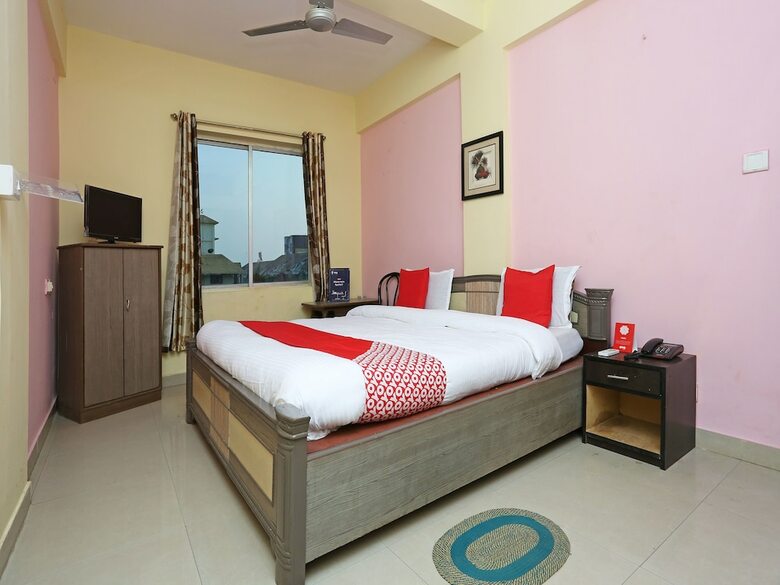 Oyo 12337 Hotel Rupashi Bangla
