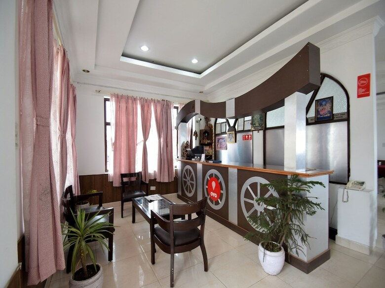 Hotel Oyo 6983 Sn Resort