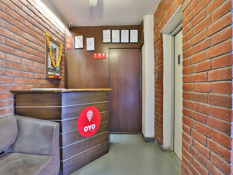 Oyo 9626 Hotel Kalyan