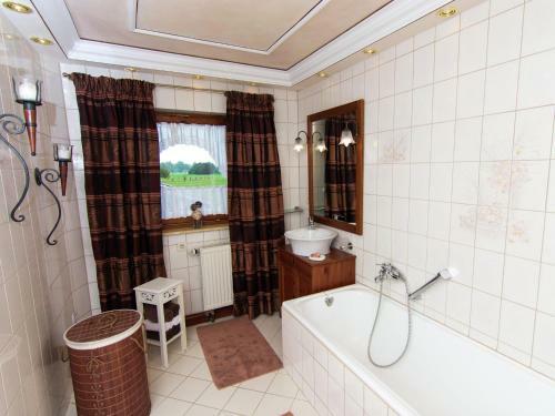 Cozy Apartment In Feldwies With Sauna