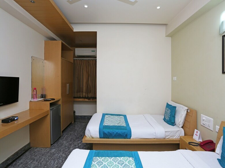 Hotel Oyo 732 Near Dlf