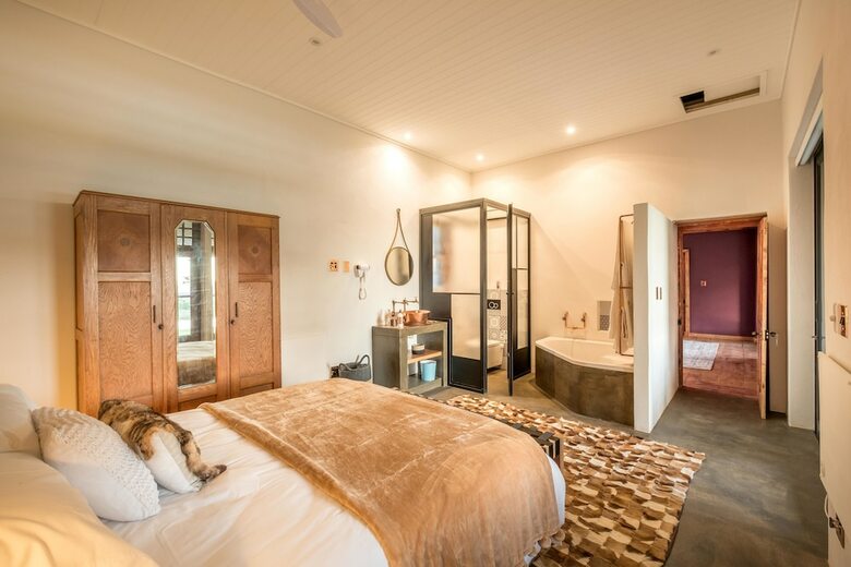 Hotel de Aap Farm Lodge & Private Nature Reserve