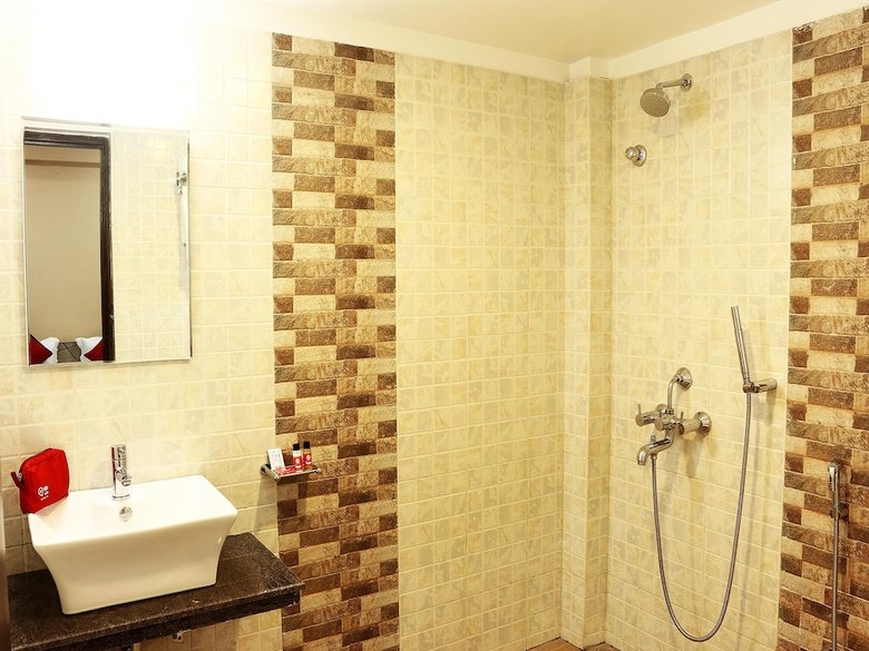 Oyo 1015 Hotel Reliable Inn