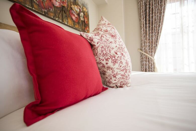 Hotel The Browns' Luxury Guest Suites