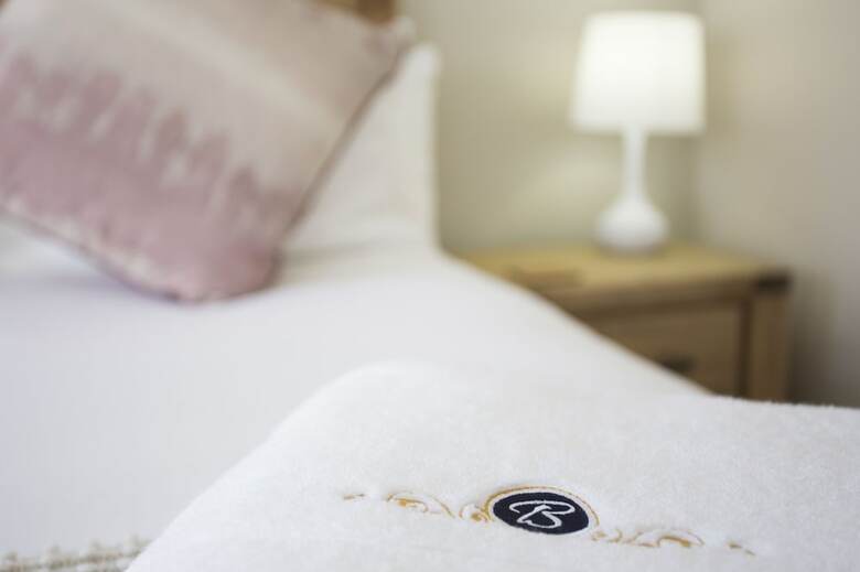 Hotel The Browns' Luxury Guest Suites