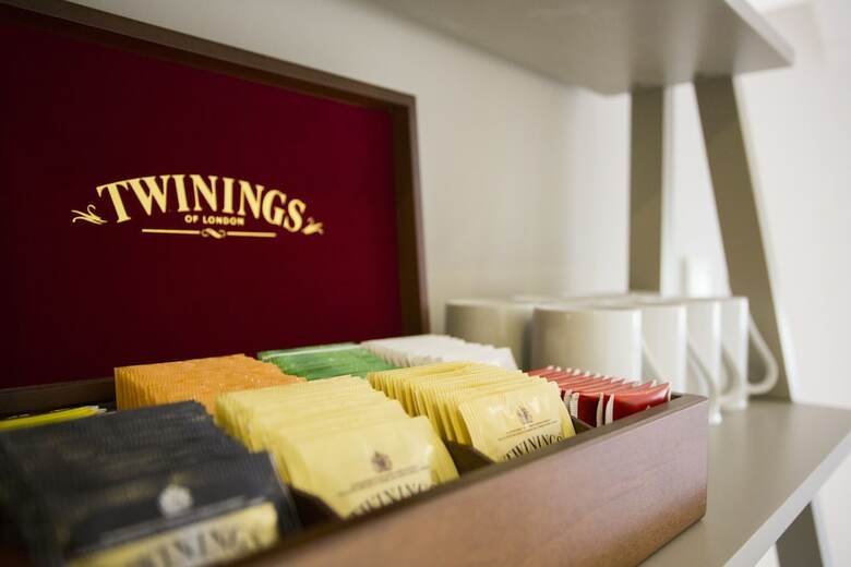 Hotel The Browns' Luxury Guest Suites