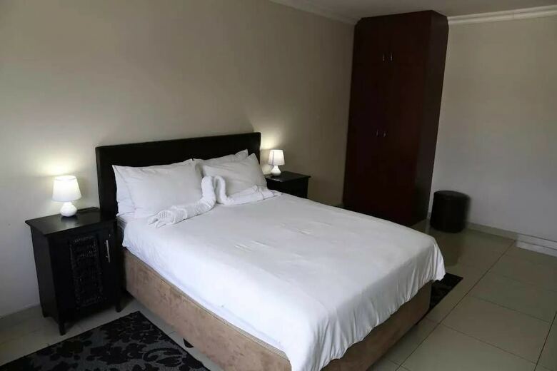Hotel Pelican Guesthouse