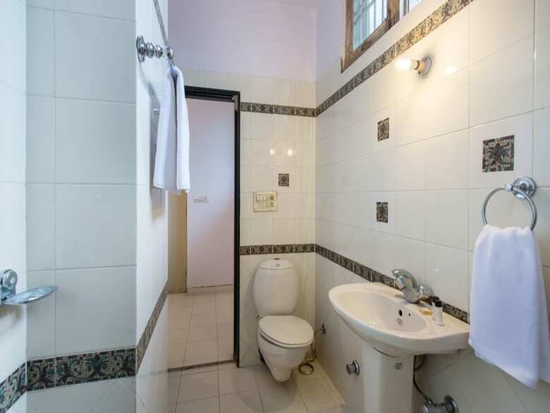 Oyo 1060 Hotel Rahwaas