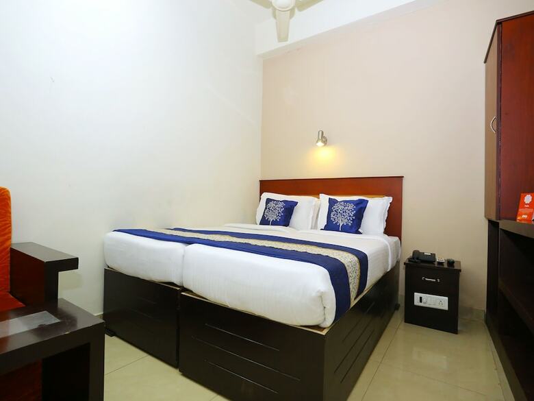 Oyo 9116 Thamburu International Hotel