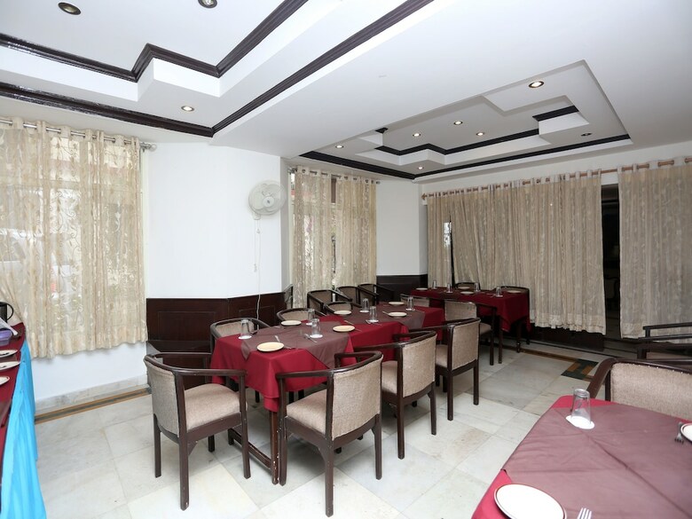 Oyo 1672 Hotel The Pearl
