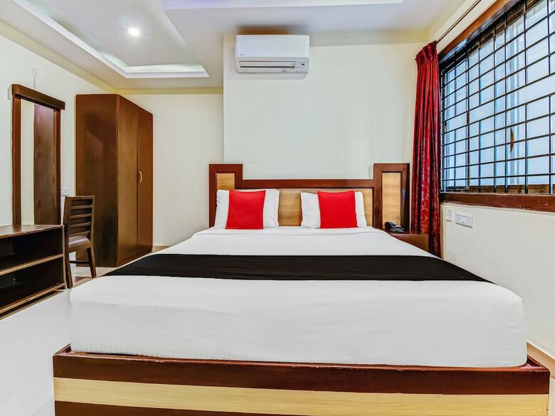 Oyo 1435 Hotel Millennium Plaza