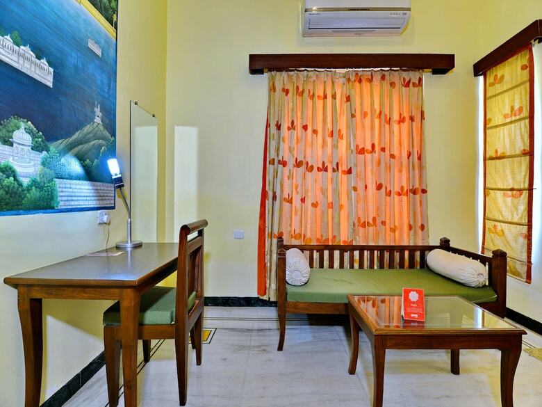 Jaisingh Garh Hotel And Resort