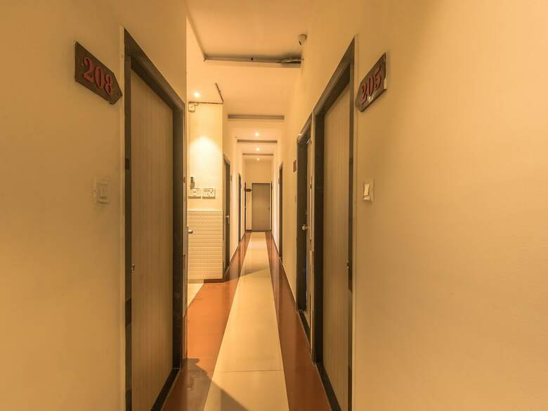 Oyo 845 Hotel Kailash Park