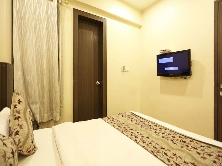 Oyo 1807 Hotel Platinum Inn