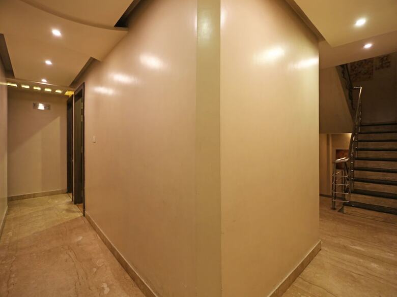 Oyo 1807 Hotel Platinum Inn