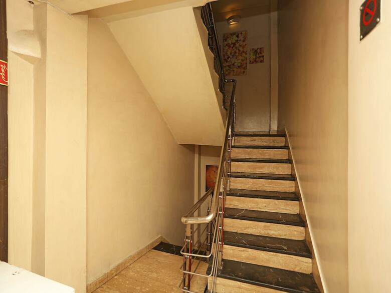 Oyo 1807 Hotel Platinum Inn