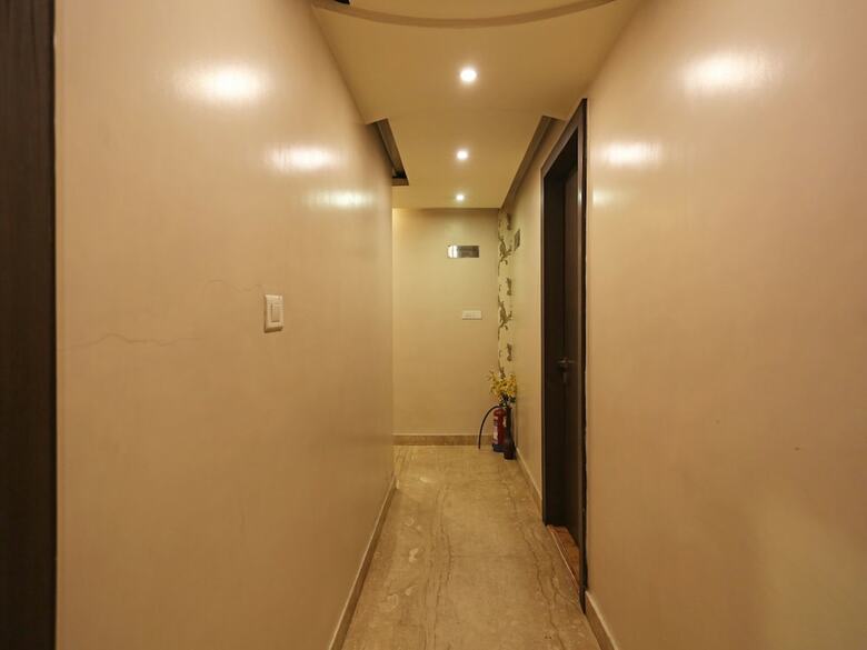 Oyo 1807 Hotel Platinum Inn