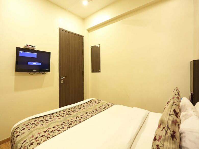 Oyo 1807 Hotel Platinum Inn