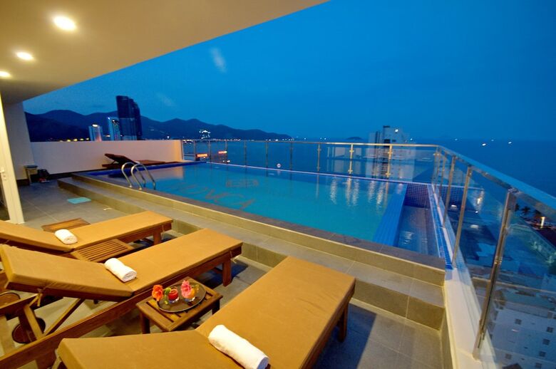 Monica Hotel Nha Trang