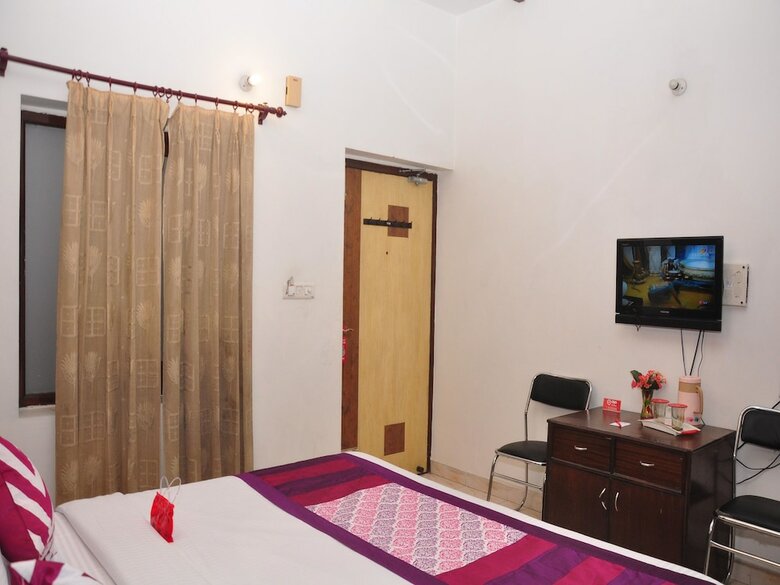 Oyo 2130 Hotel Hk Continental
