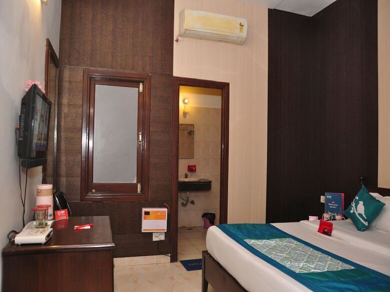 Oyo 2130 Hotel Hk Continental